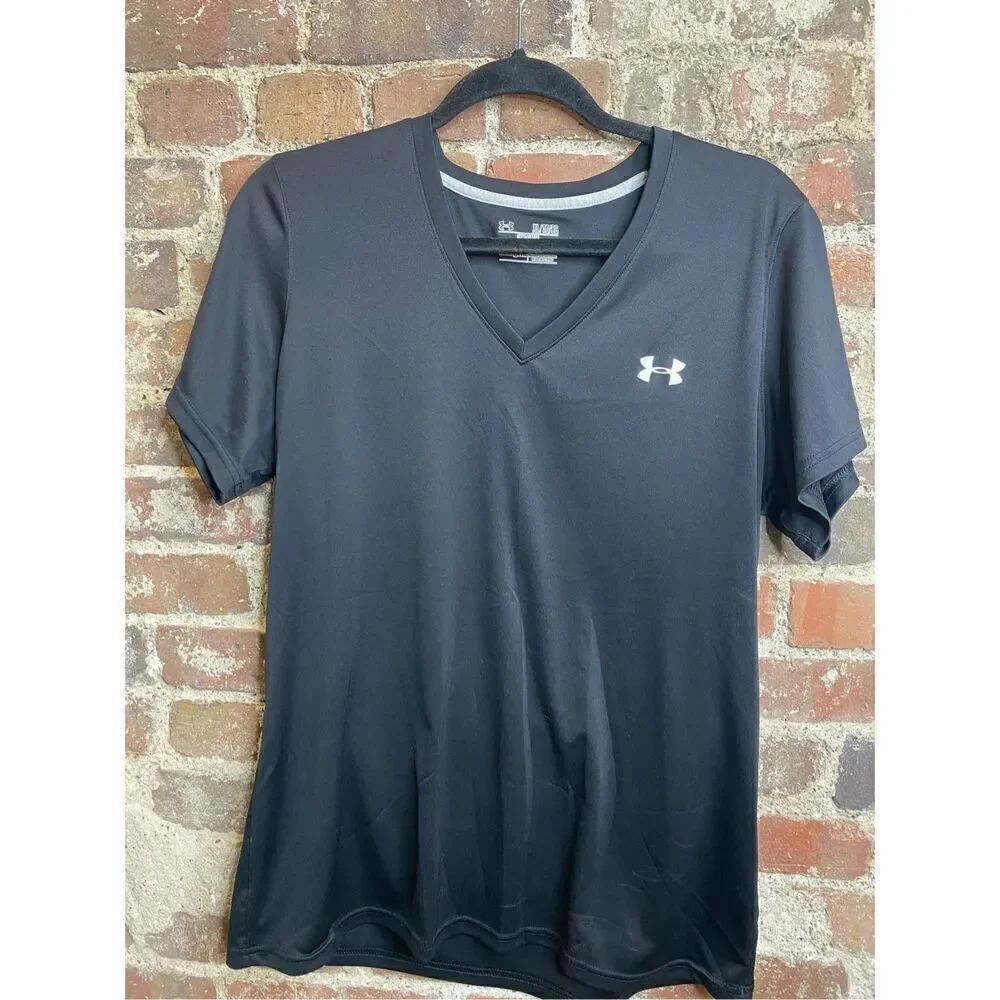 Under Armour Semi-Fitted Heat Gear Black V Neck Athletic Tshirt Women’s Size XL